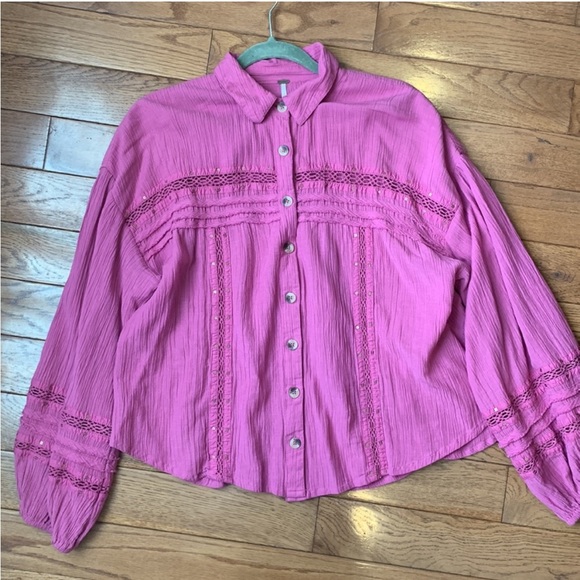 FREE PEOPLE Summer Stars Crochet Trim Boho Purple Pink Fuchsia Blouse Shirt M - Picture 9 of 15